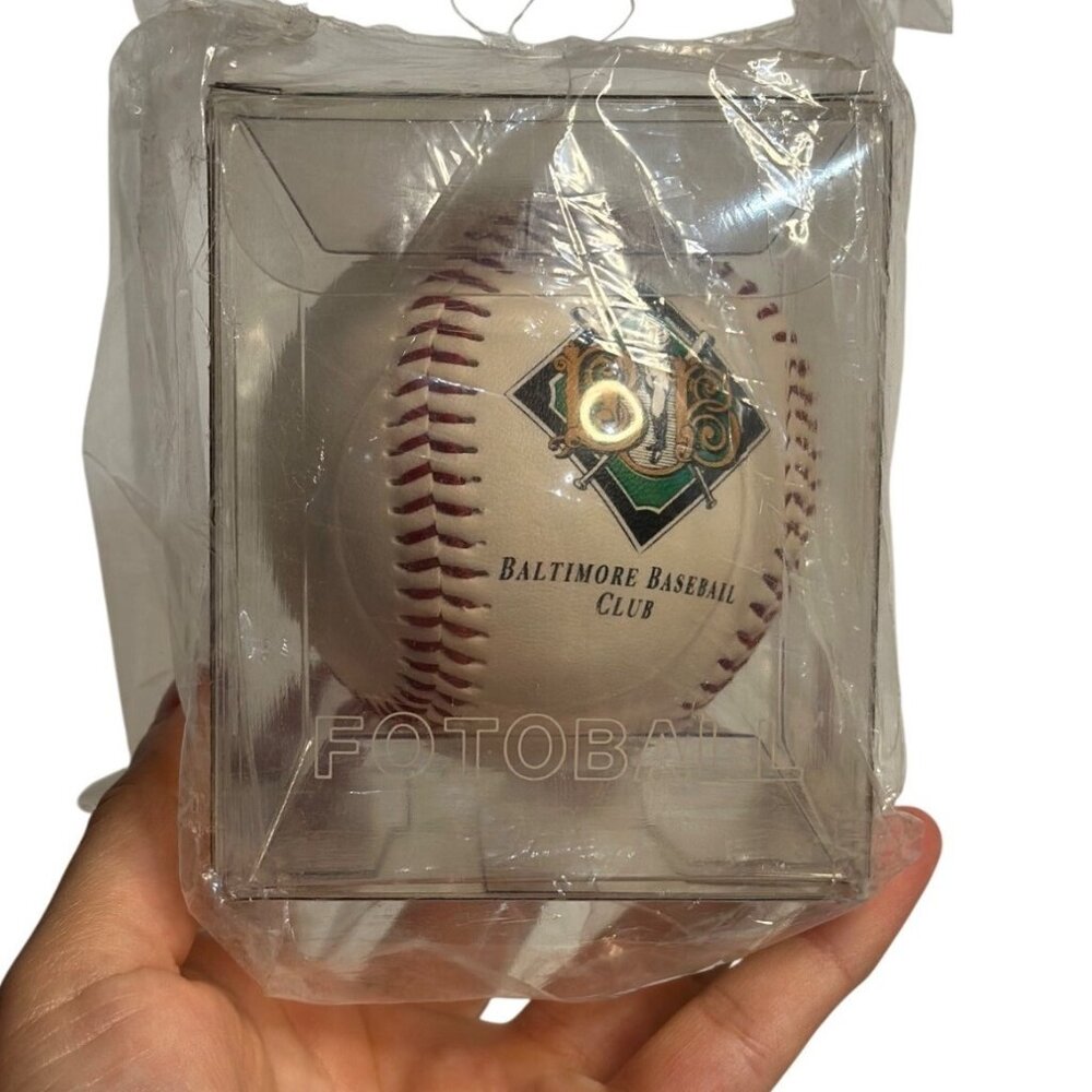 VTG Baltimore Orioles "Fotoball" Souvenir Baseball |‎ Camden Yards Collectible